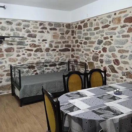 ελένη *